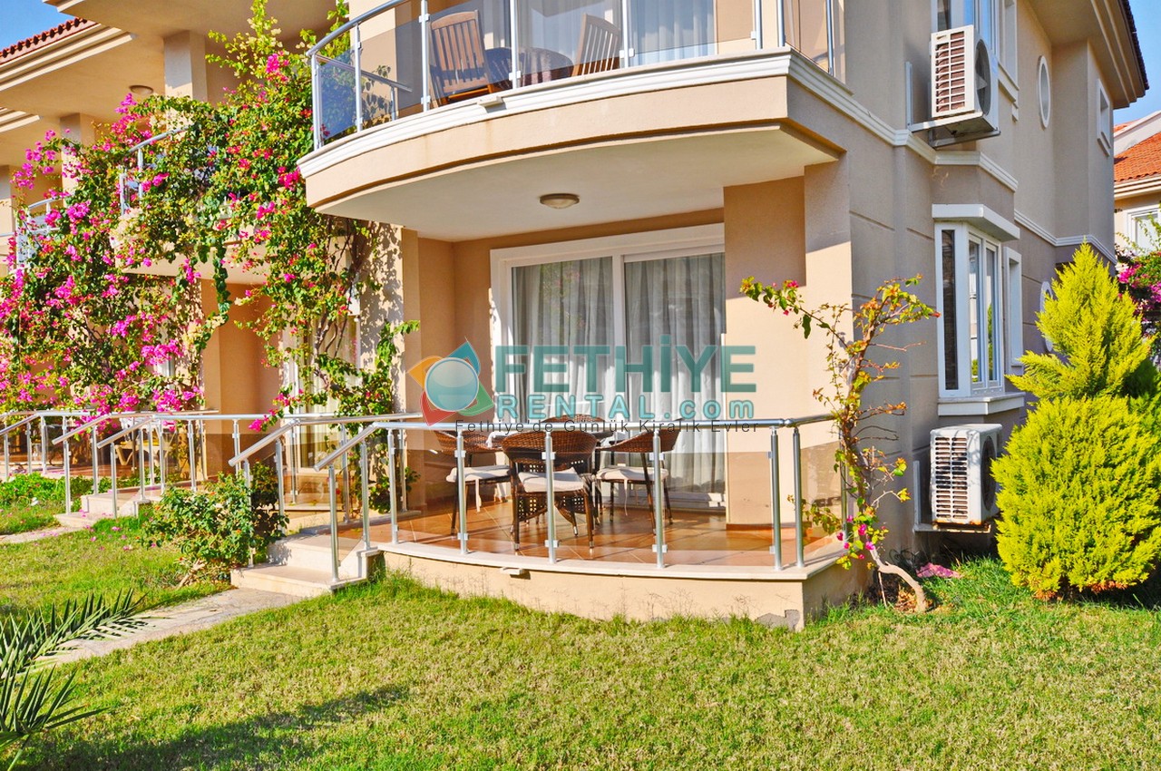 Havuzlu kiralık Daire denize sifir Full eşyalı Fethiye Calış Plajı