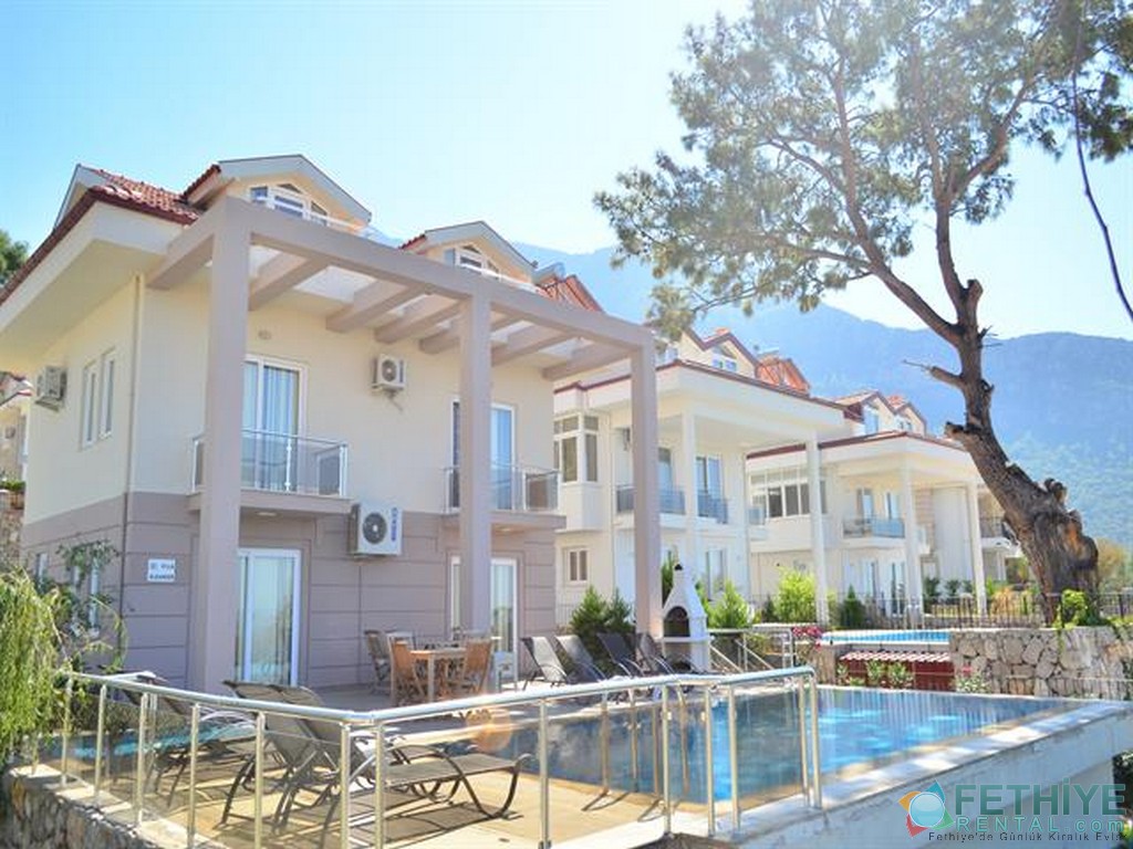 4 yatak odali gunluk kiralik mustakil havuzlu villa oludeniz fethiye